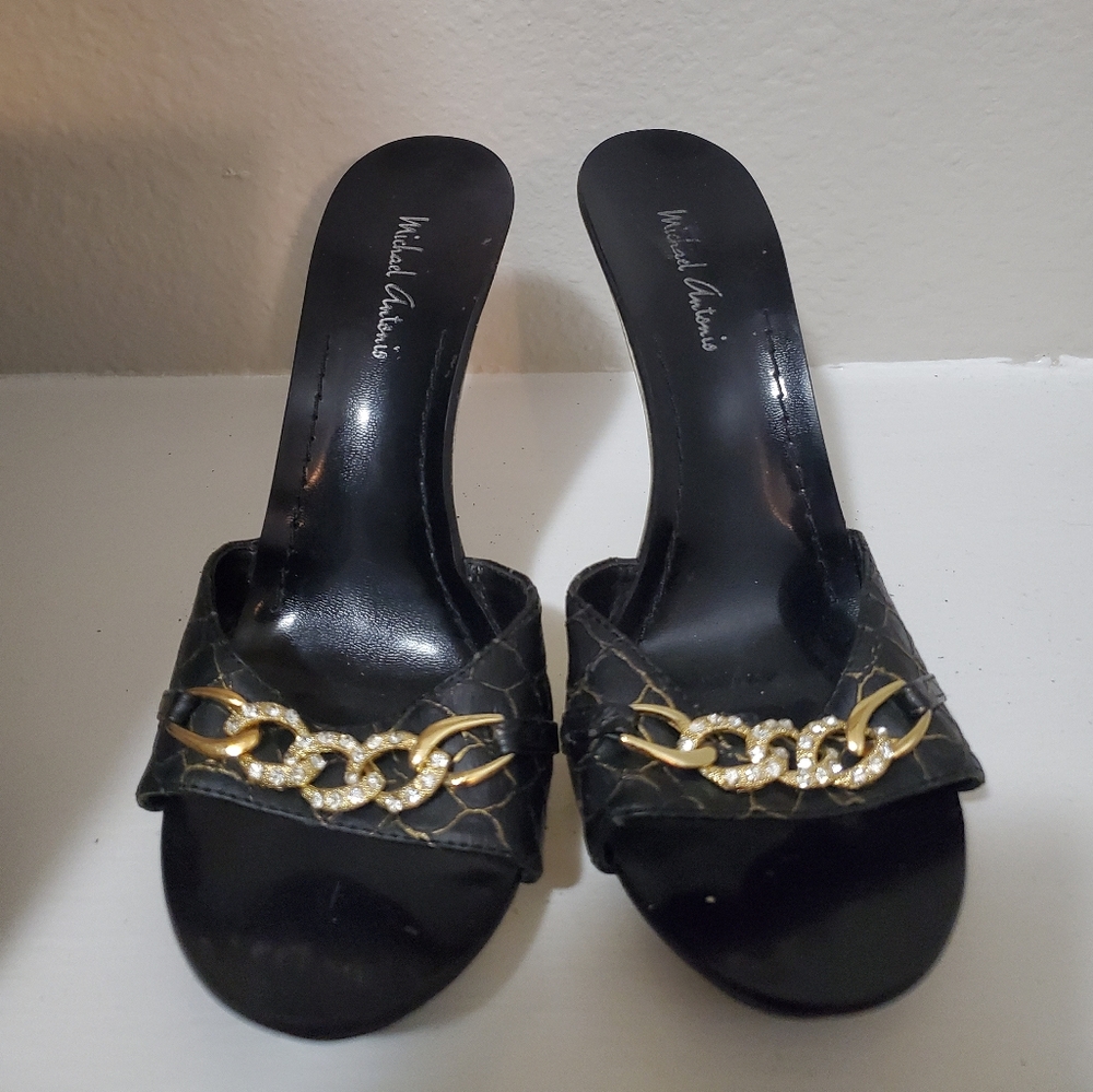 Black Stiletto Heel